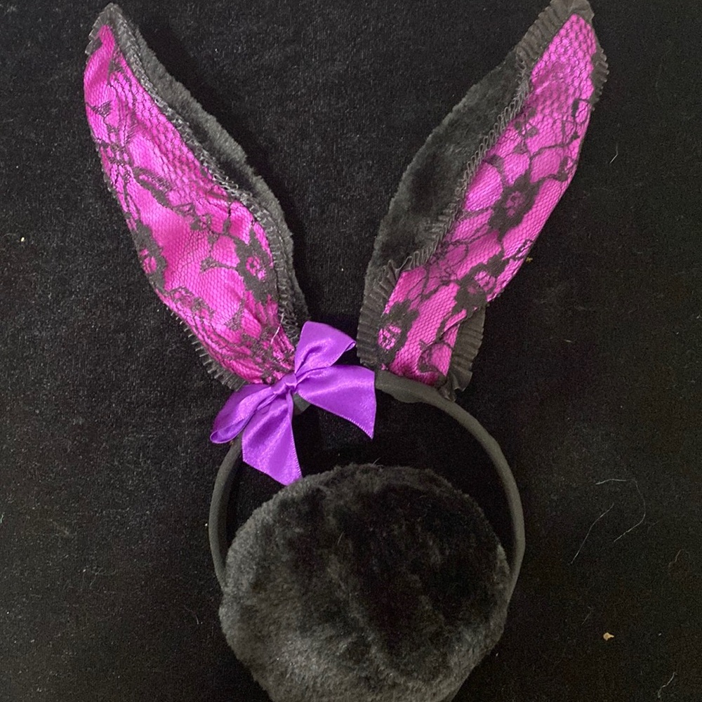 Black bunny accesories - Picture 1 of 4